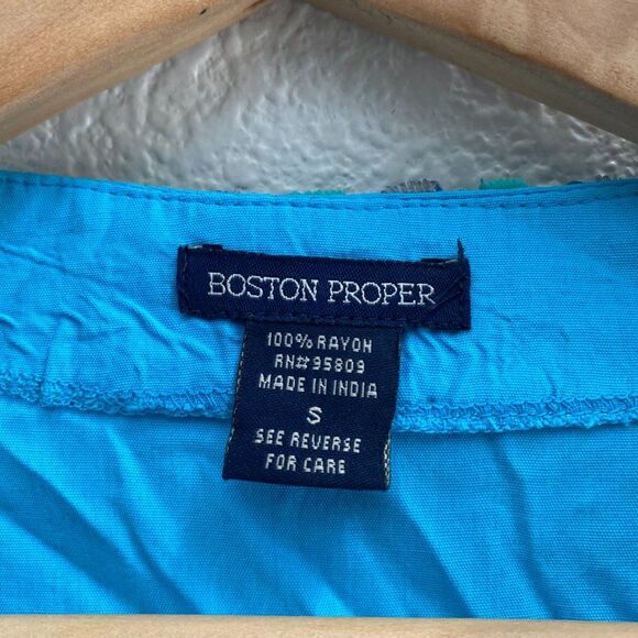 Boston Proper Embroidered Blouse Tunic Shirt Top Blue Rayon Size Small - Picture 3 of 4